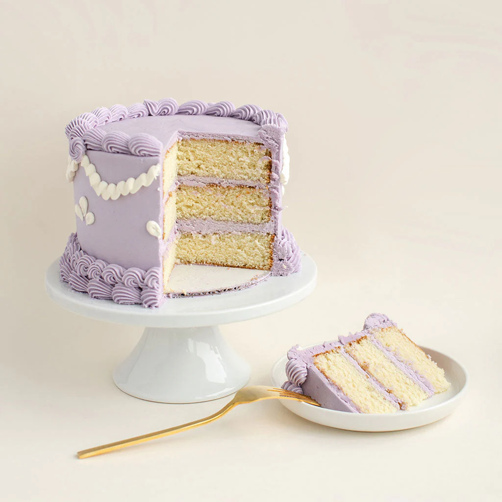 Bridgerton Cake - Image 3