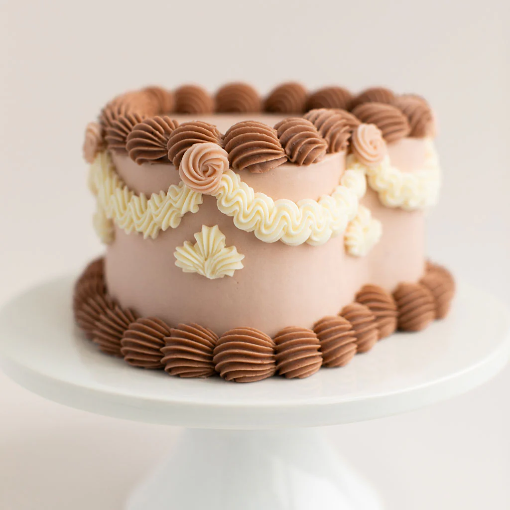 Taupe Vintage Heart Cake - Image 2